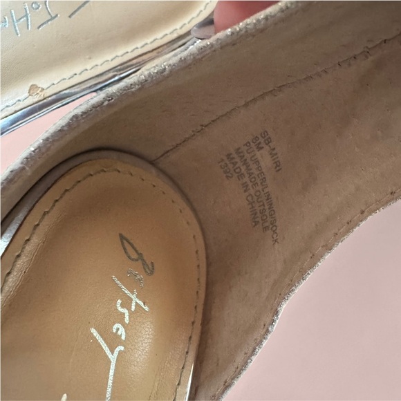 Betsey Johnson Silver Glitter Block Heels size 8 - Picture 3 of 6